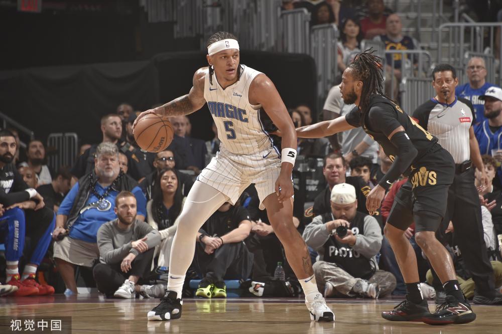 表明在全球 表明在全球