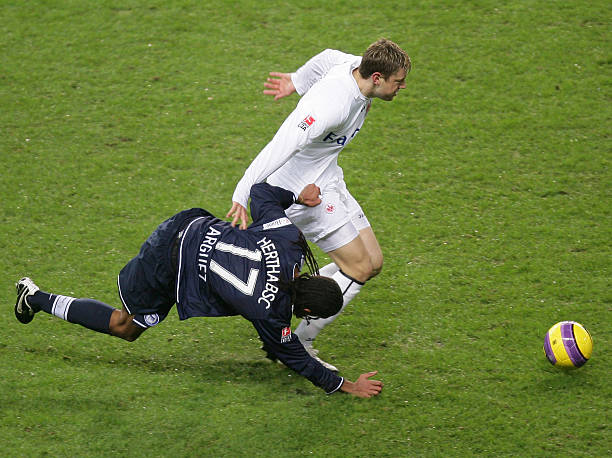 往被伤病无 往被伤病无