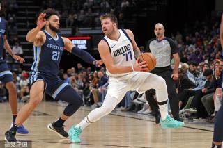 战术上进行 战术上进行